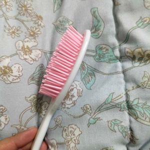 Mini silicon hairbrush