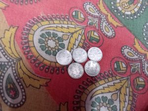 5 Coins of 1 Rupes Coin