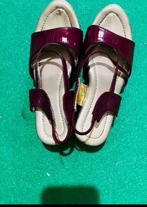 Stylish Burgundy Wedge Sandals 5.5 - 7.5 years old