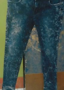 Stylish Acid Wash Jeans for Women