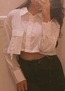 Chic White Cropped Button-Up Shirt