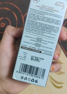 Just Herbs Lumi-Glow Strobe Cream