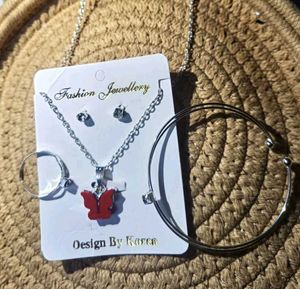 Charming Butterfly Jewelry Set