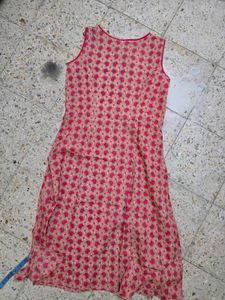 Chic Pink Floral Sleeveless Kurta