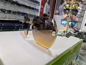 Designer Rimless Gradient Sunglasses