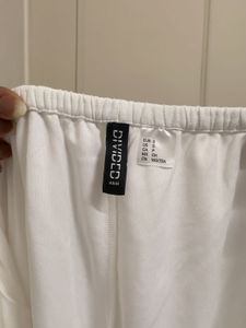 H&amp;M Flowy White Tiered Maxi Skirt