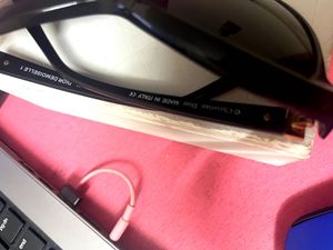 Stylish Black Cat-Eye Sunglasses