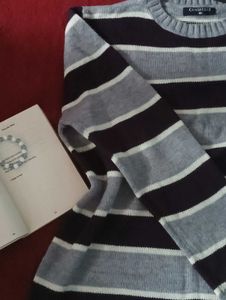 Cozy vintage striped Knit Sweater🧸