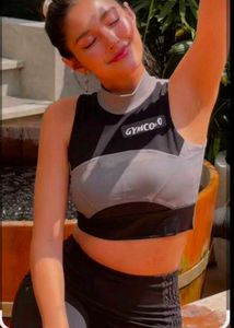 GYMCOCO Mock Neck  Top