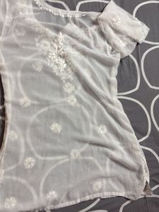 Elegant White Chikankari Kurta