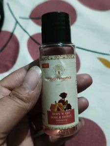 Vagad's Herbal Rose & Honey Body Wash