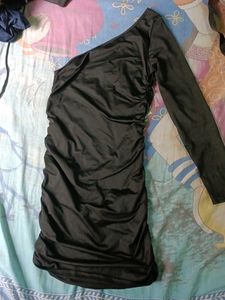 Chic One-Shoulder Ruched Black Dress