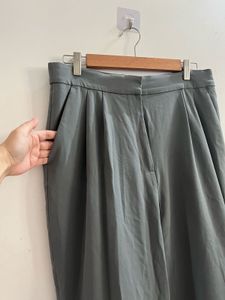 Pleated Wide Leg Pants.