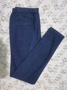 Blue Strechable Jeggings