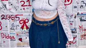 Y2K demin Mini skirt 🤍🔗