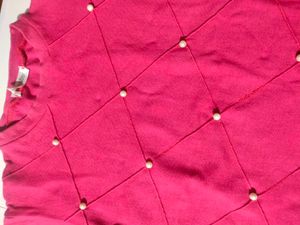 Chic Pearl Embellished Red T-Shirt