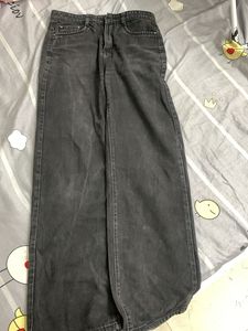 Classic Black Washed Wide-Leg Jeans