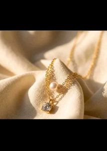 99 per piece New Elegant Gold Leaf Pendant Necklac