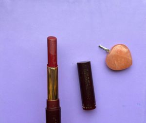 Swiss Beauty Non Transfer Lipstick - Hot Cherry
