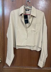 Chic Cropped Button-Up Shirt