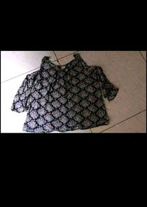 Stylish Cold Shoulder Printed Top