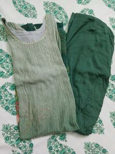 Elegant Green Ombre Floral Kurta Set