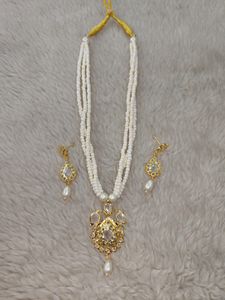 jigni Elegant Pearl Necklace & Earring Set