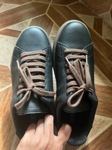 Happenstance Vegan leather Unisex shoes W6 / M7