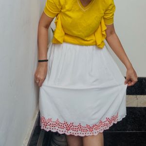 clearance sale⭐️New White Skirt with lining