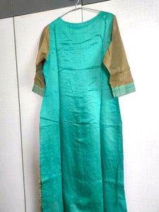 Kurti Pant Set In Good Condition