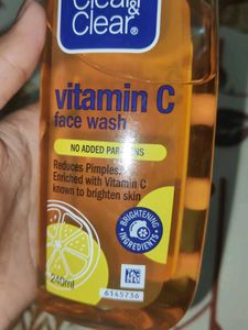 Clean &amp; Clear Vitamin C Face Wash