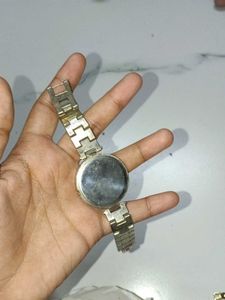 Elegant Silver Tone Women's Watch