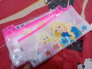 Pack of 5 Barbie pouches