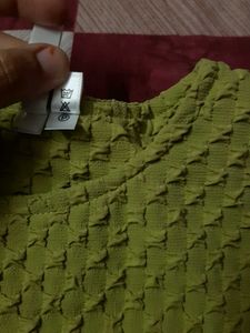 Combo Of Puffed Sleeve Top And Crop Tee