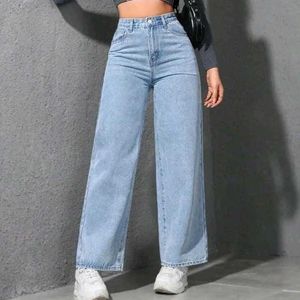 High waisted jeans