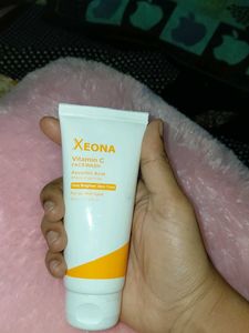 Xeona Vitamin C Face Wash