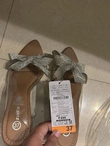 Zudio Embellished Bow Flats