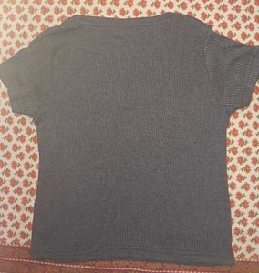 Chic Ribbed Crop Top