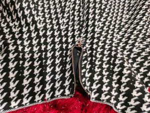 Houndstooth mini Skirt Price Drop ✔️✔️