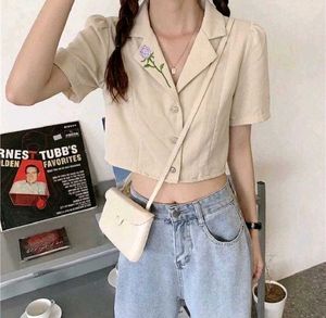 New with tag Cute Crop Top Floral Embroider