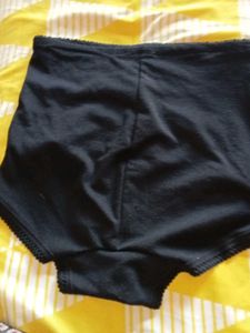 Black Shapewear Waist Cincher