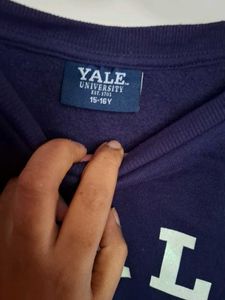 Yale University Navy Blue Sweatshirt