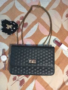 chii black bag/ purse/ shoulder bag