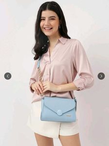 🩵 Fastrack Crossbody Bag with Gold Chain