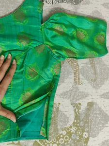 Beautiful Green Ethnic crop top and skirt.🌿✨💚