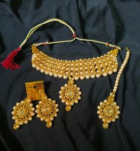 Elegant Gold-Tone Jewelry Set