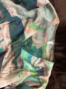 Abstract Print Flowy Top