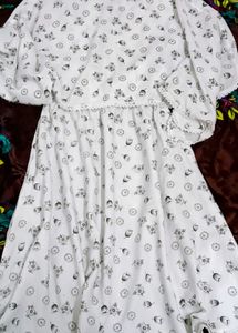 White Floral Print Kurta for girls and working wom