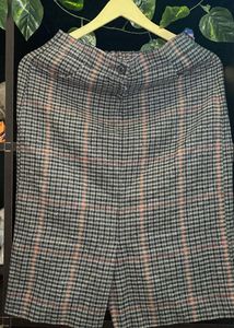 knee length skirt