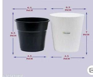 Stylish Black &amp; White Planters